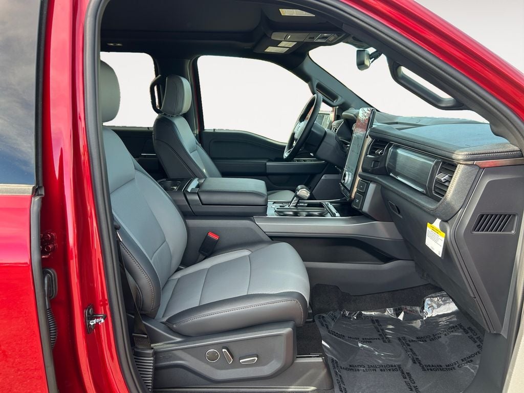 2025 Ford F-150 Lightning Lariat