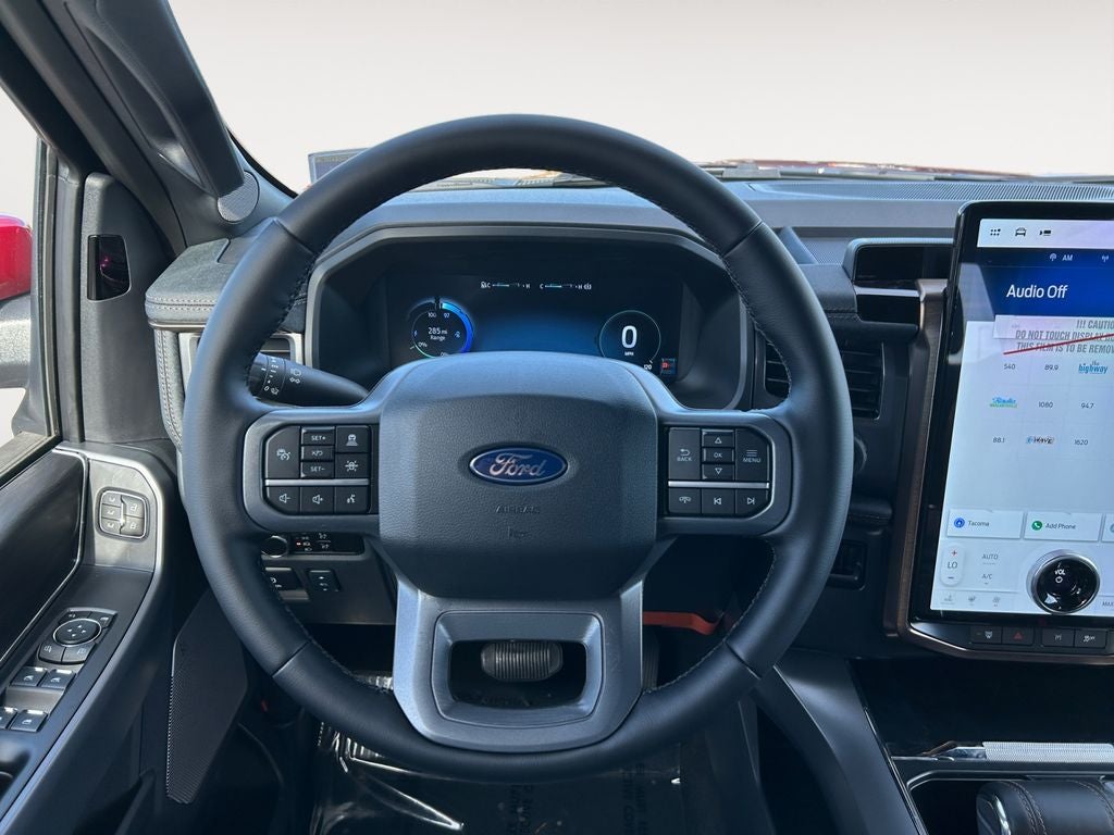 2025 Ford F-150 Lightning Lariat