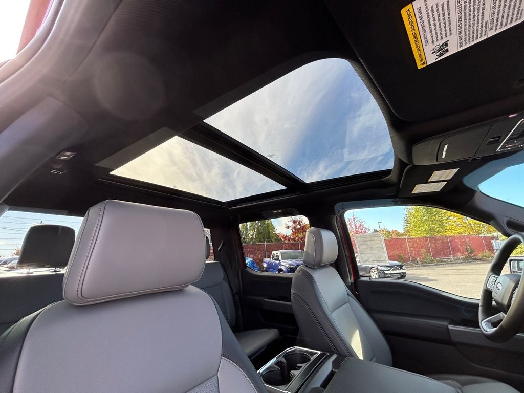 2025 Ford F-150 Lightning Lariat