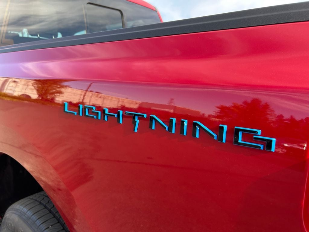 2025 Ford F-150 Lightning Lariat