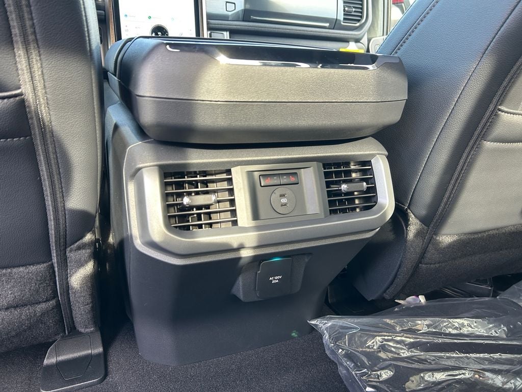 2025 Ford F-150 Lightning Lariat