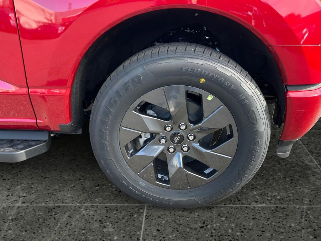 2025 Ford F-150 Lightning Lariat