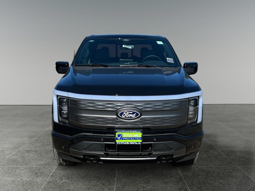 2025 Ford F-150 Lightning Lariat
