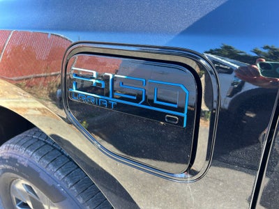 2025 Ford F-150 Lightning Lariat