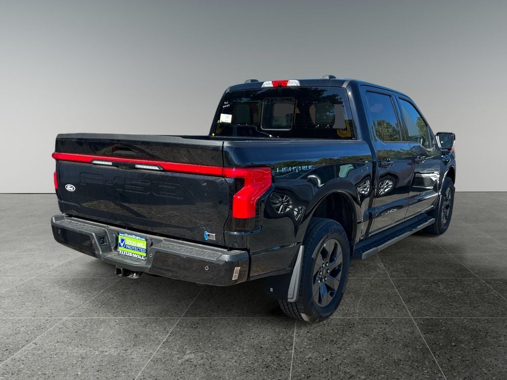 2025 Ford F-150 Lightning Lariat