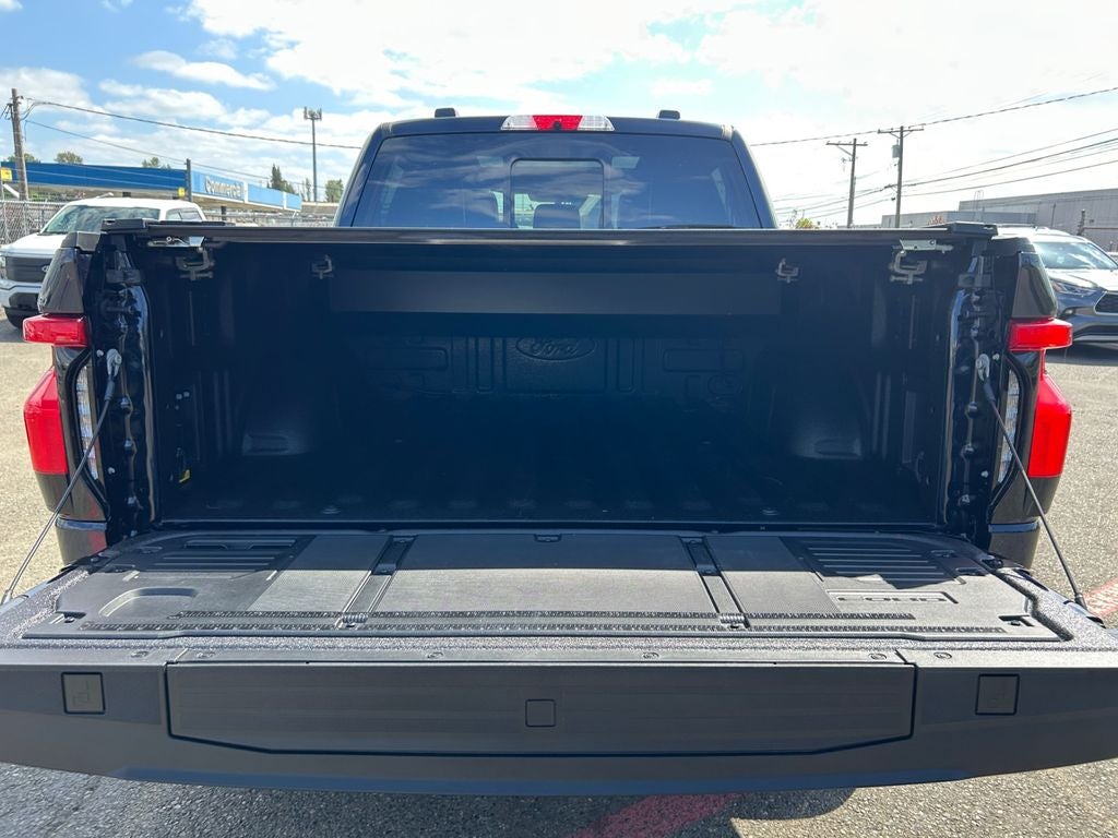 2025 Ford F-150 Lightning Platinum