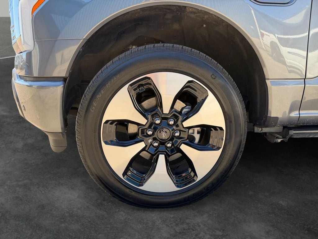 2024 Ford F-150 Lightning Platinum