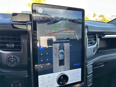 2025 Ford F-150 Lightning Platinum