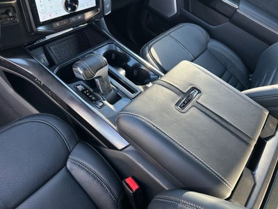 2025 Ford F-150 Lightning Platinum