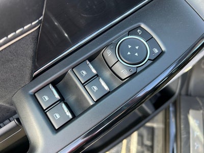 2025 Ford F-150 Lightning Platinum