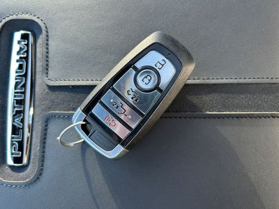 2025 Ford F-150 Lightning Platinum