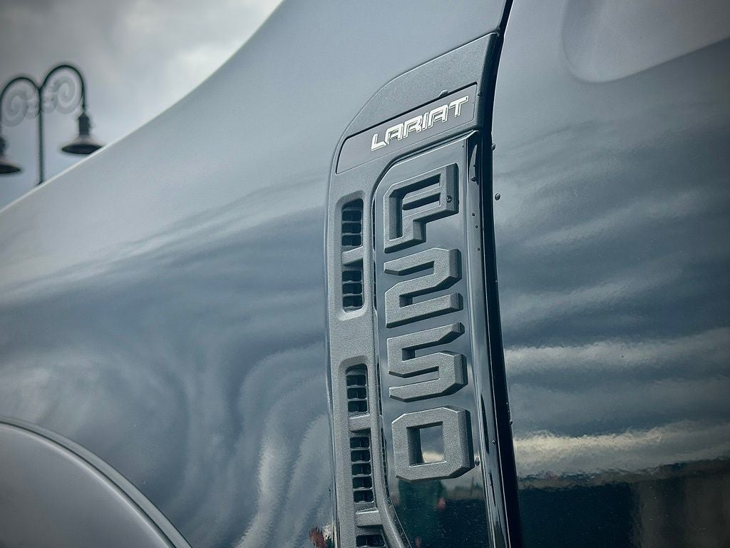 2026 Ford F-250SD Lariat Roush