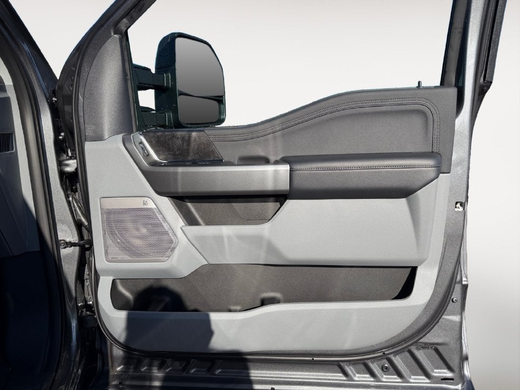 2027 Ford F-250SD XLT