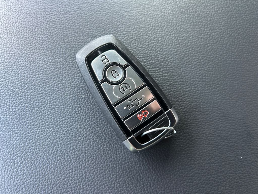 2025 Ford F-250 Black Widow Lariat