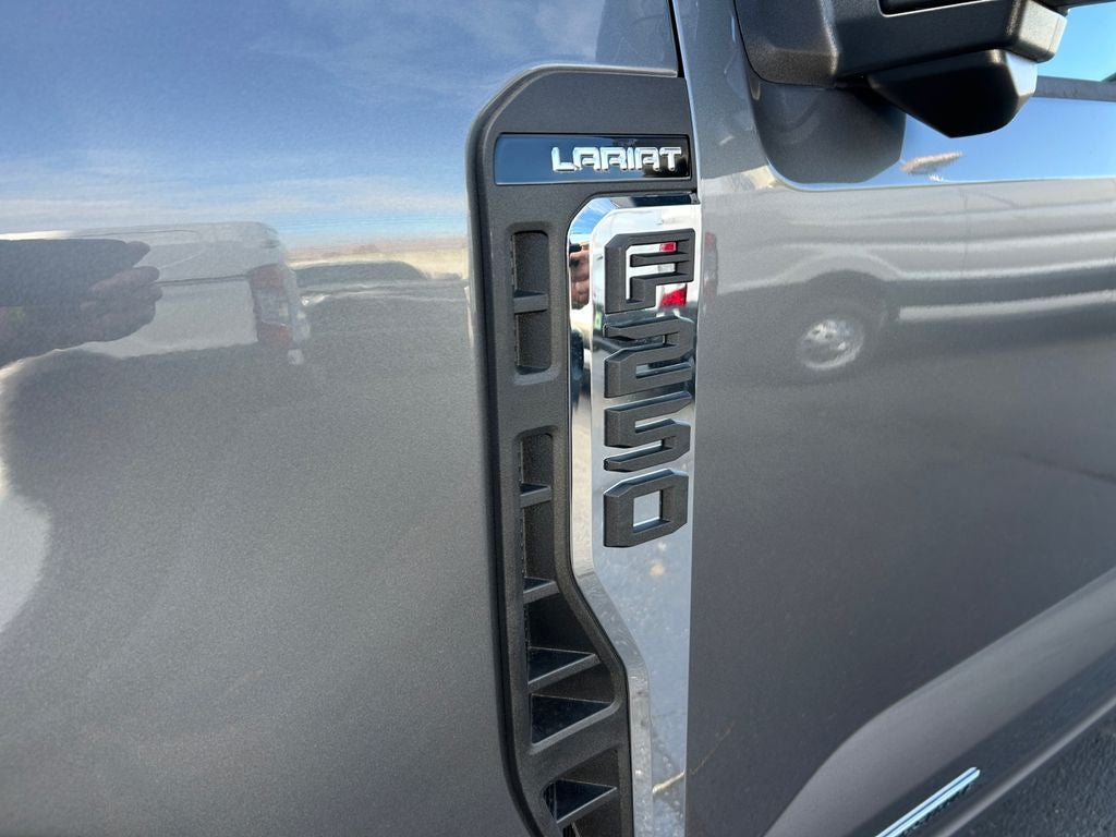 2025 Ford F-250SD Lariat