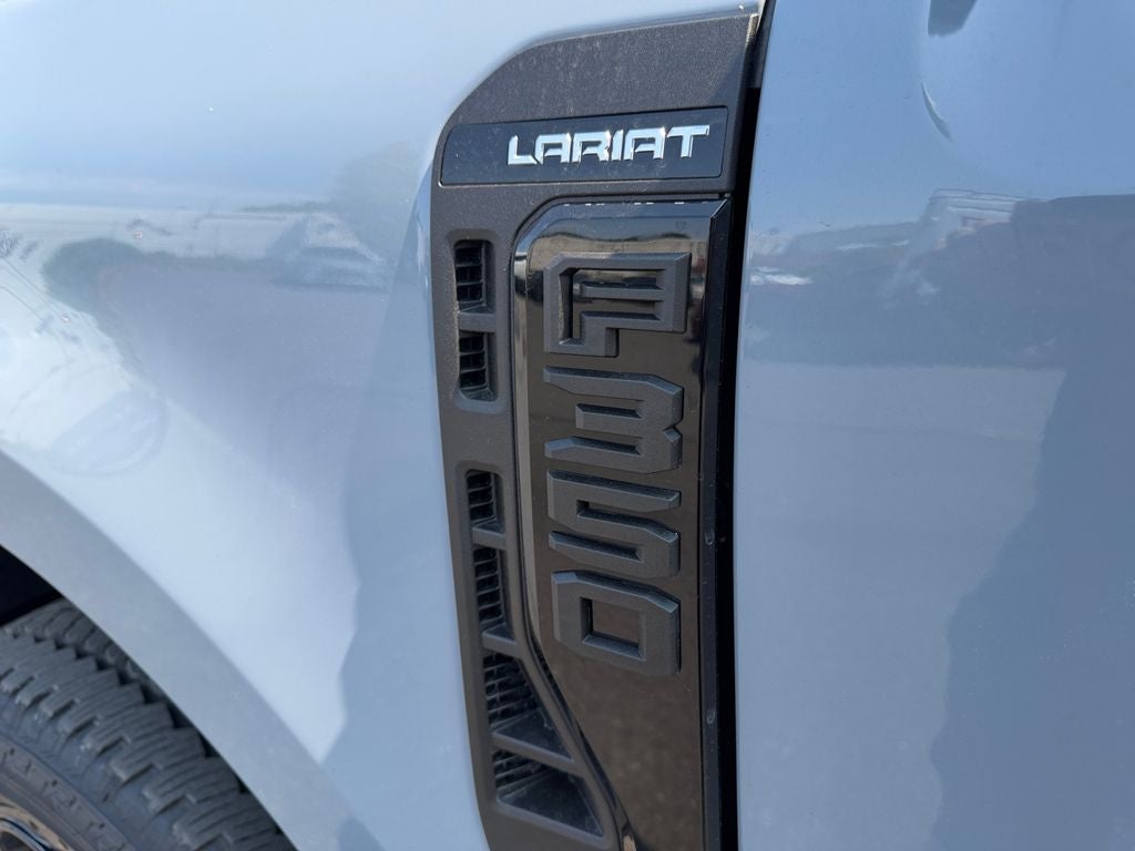 2026 Ford F-350SD Lariat