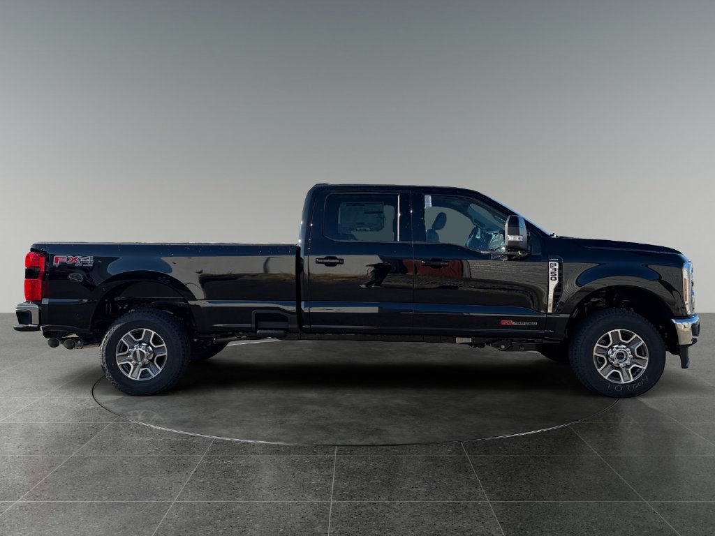 2027 Ford F-350SD Lariat