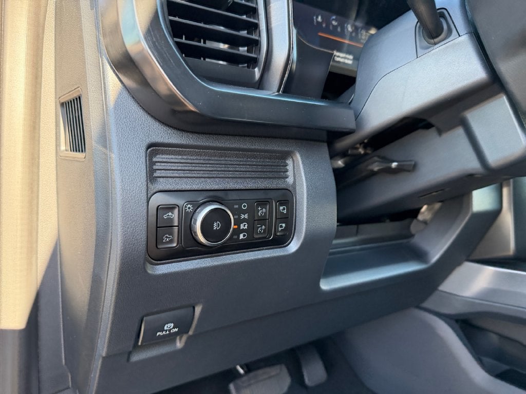 2027 Ford F-350SD Lariat