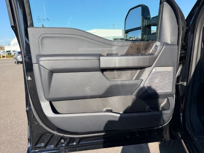 2027 Ford F-350SD Lariat