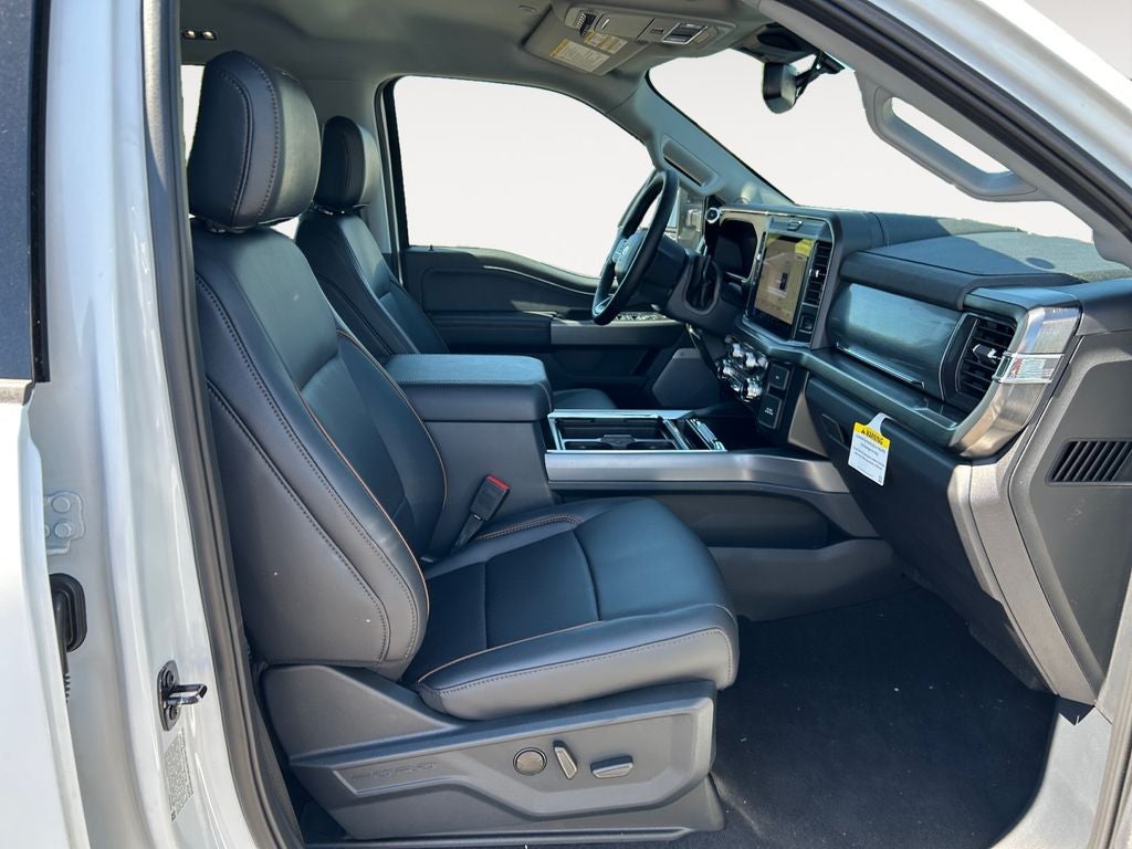 2025 Ford F-350SD Lariat