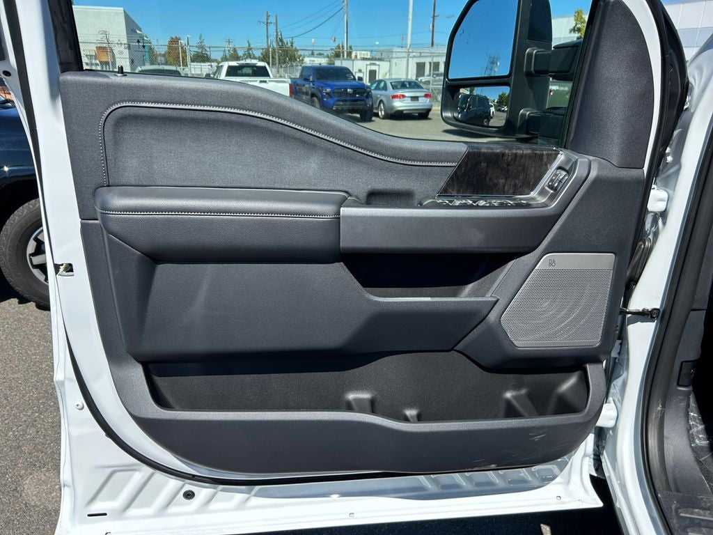 2025 Ford F-350SD Lariat