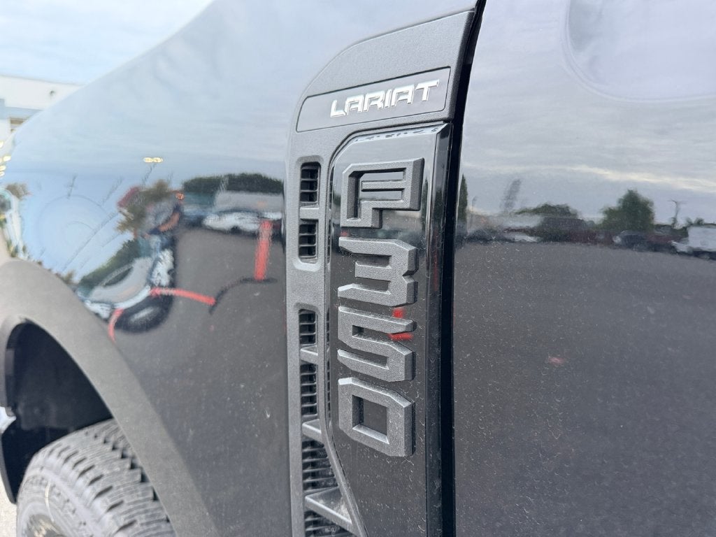 2026 Ford F-350SD Lariat