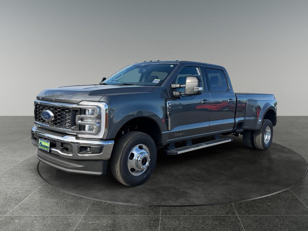 2026 Ford F-350SD Lariat DRW