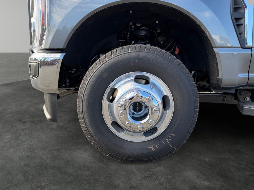 2026 Ford F-350SD Lariat DRW