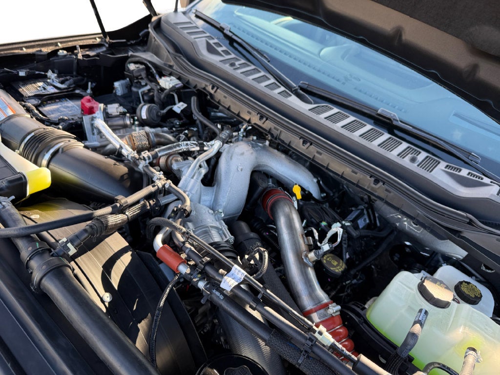 2027 Ford F-450SD Platinum