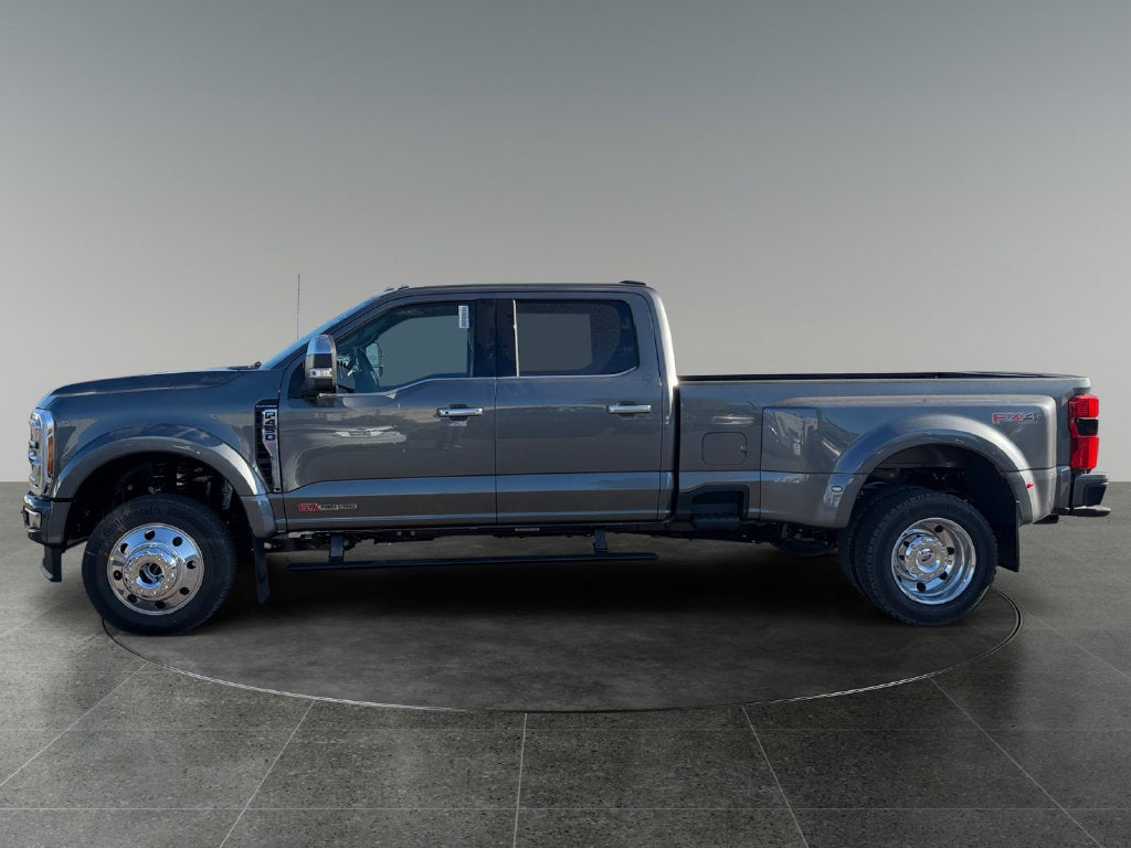 2027 Ford F-450SD Platinum