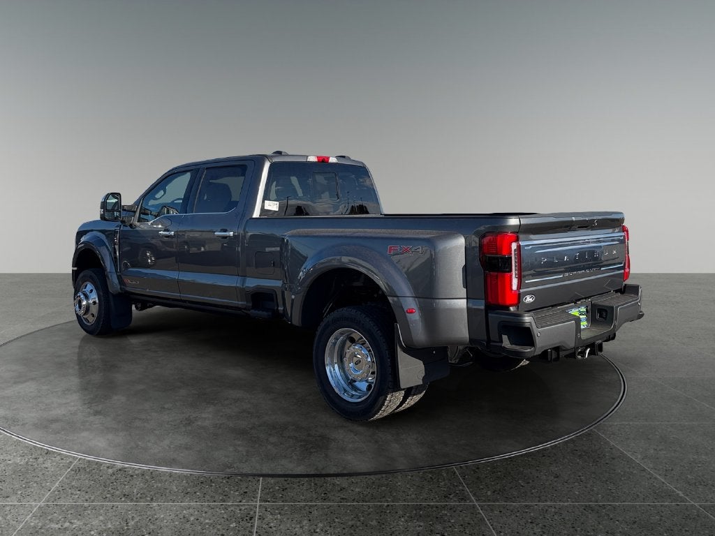 2027 Ford F-450SD Platinum