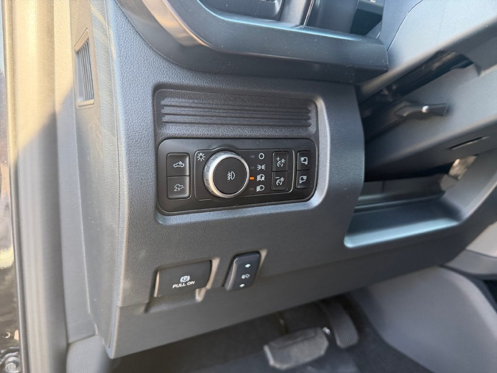 2027 Ford F-450SD Lariat DRW