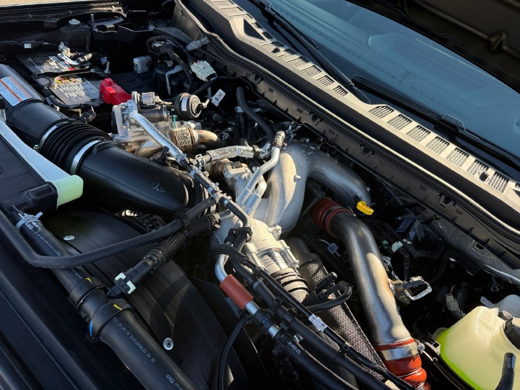 2027 Ford F-450SD Lariat DRW