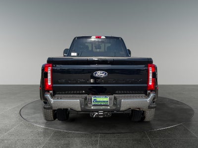 2027 Ford F-450SD Lariat DRW