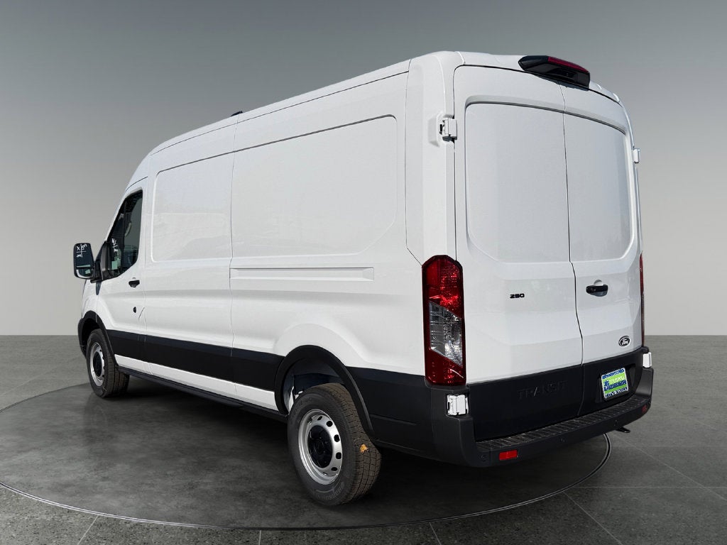 2027 Ford Transit-250 Base