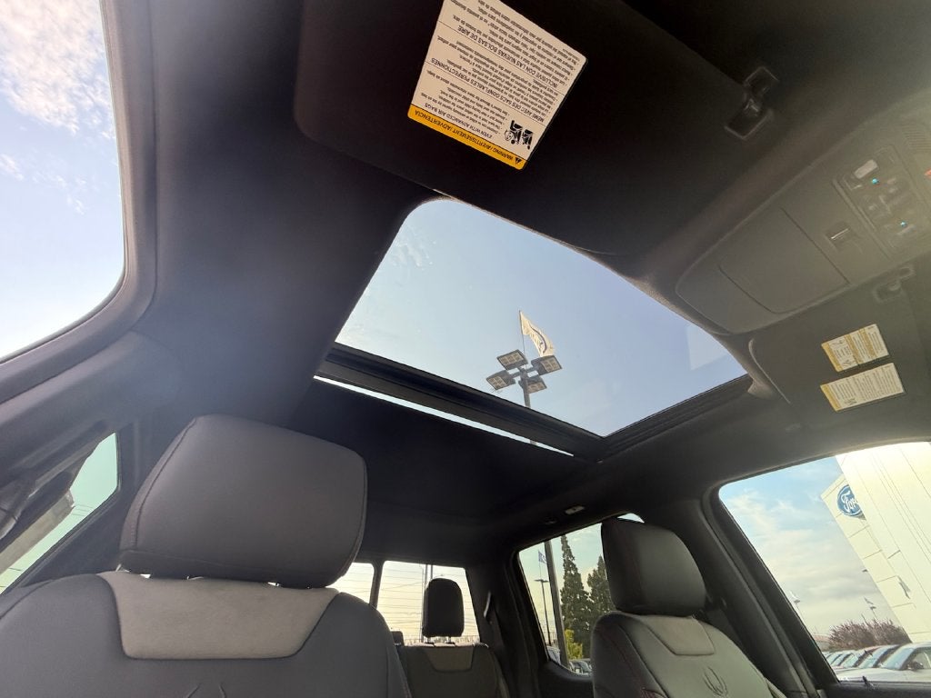 2026 Ford F-150 XLT BLACK WIDOW