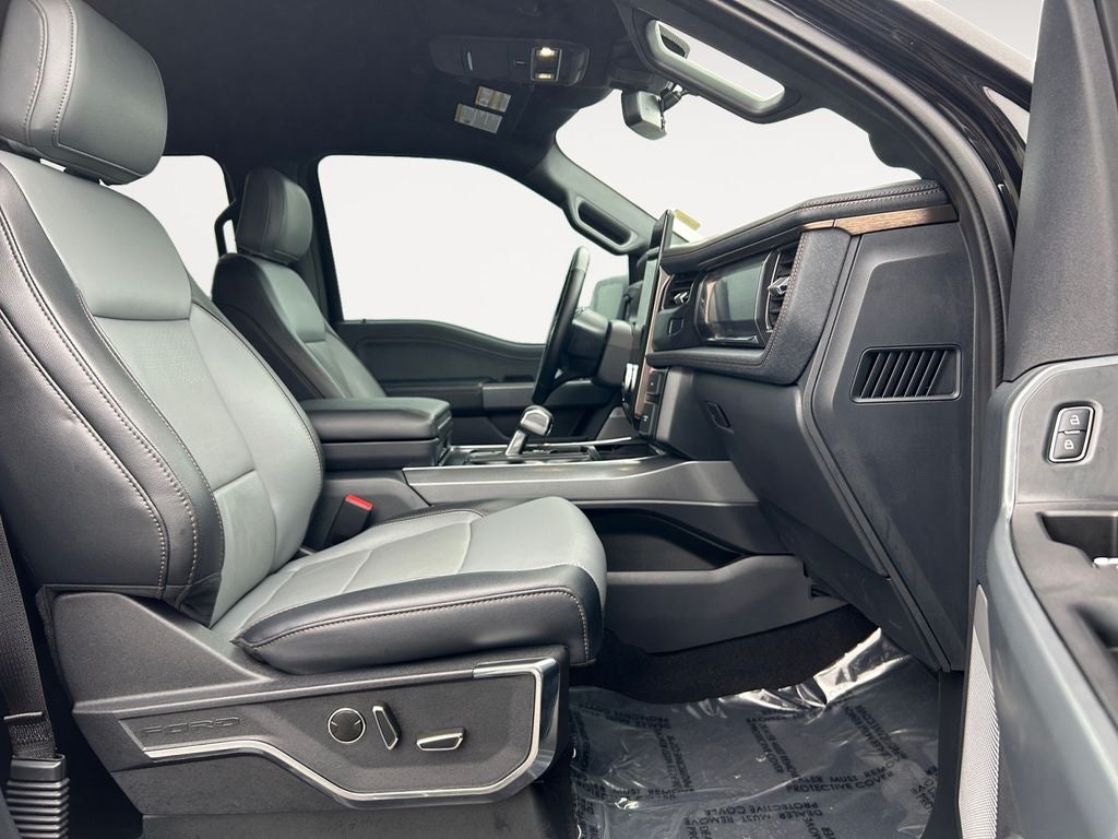 2023 Ford F-150 Lightning Lariat