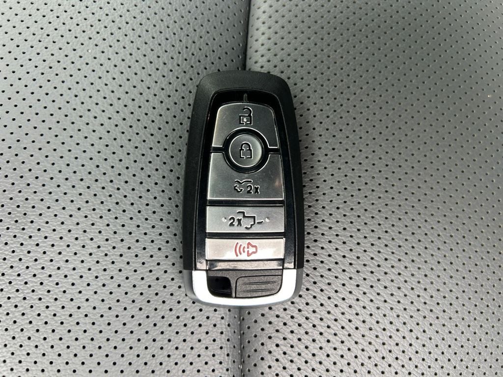 2023 Ford F-150 Lightning Lariat