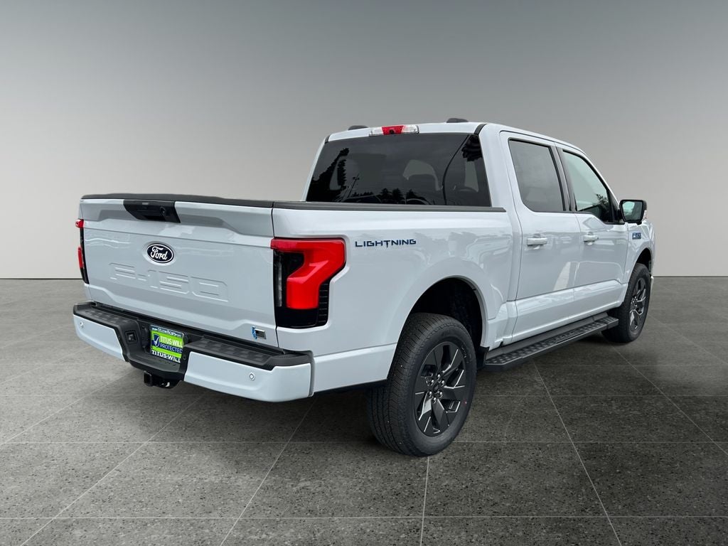 2025 Ford F-150 Lightning Flash