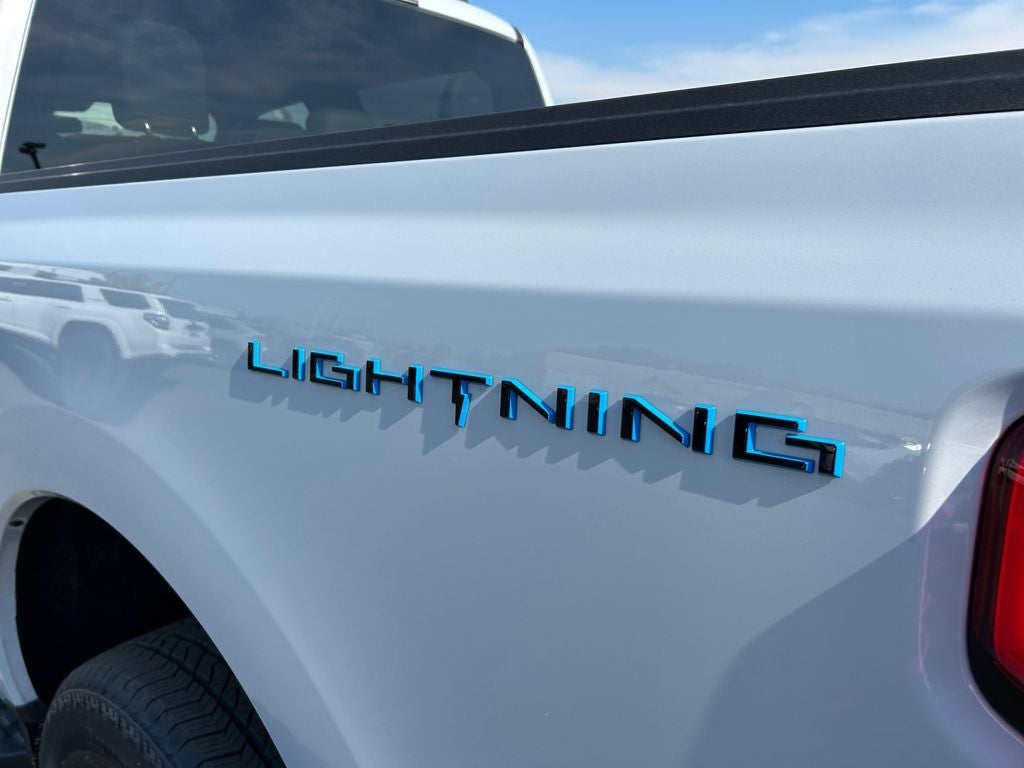 2025 Ford F-150 Lightning Flash