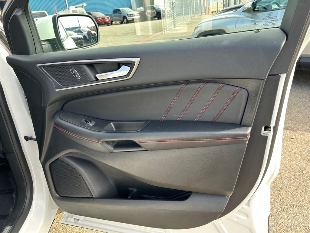 2022 Ford Edge ST Line