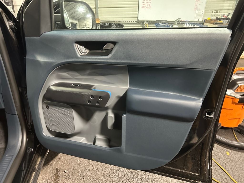 2025 Ford Maverick Lobo High