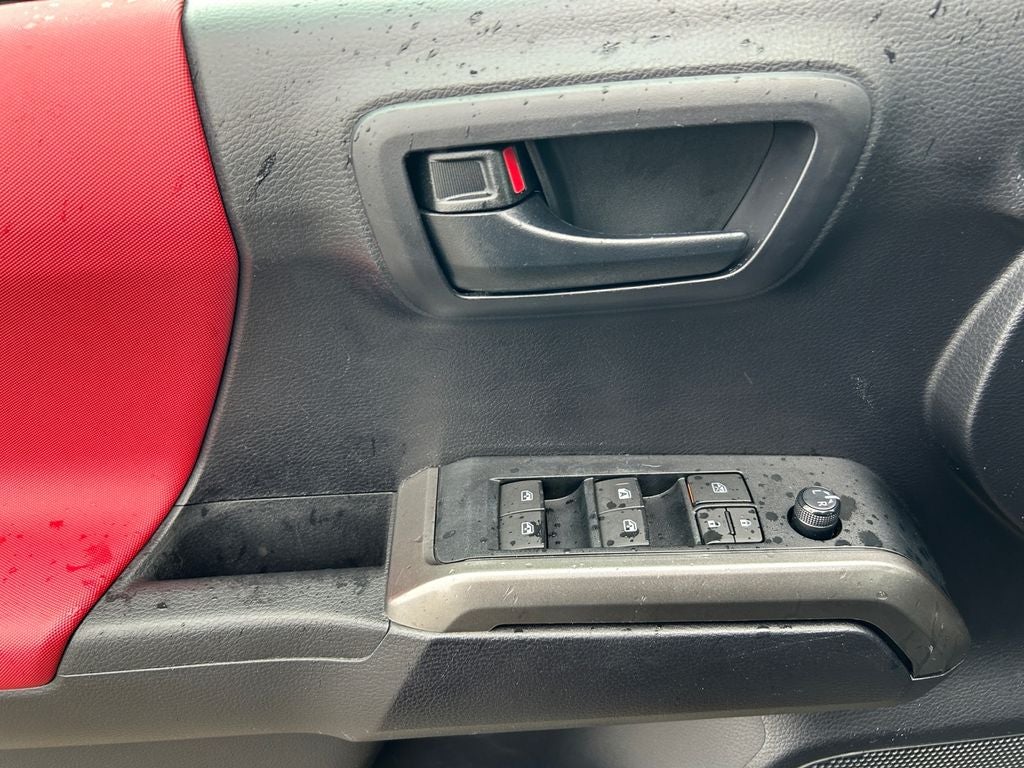 2020 Toyota Tacoma SR5 V6