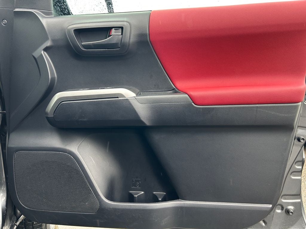 2020 Toyota Tacoma SR5 V6