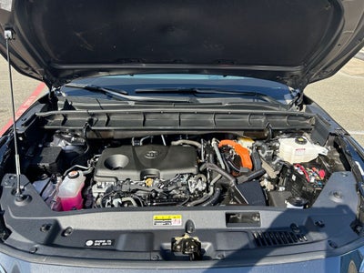 2023 Toyota Highlander Hybrid Platinum