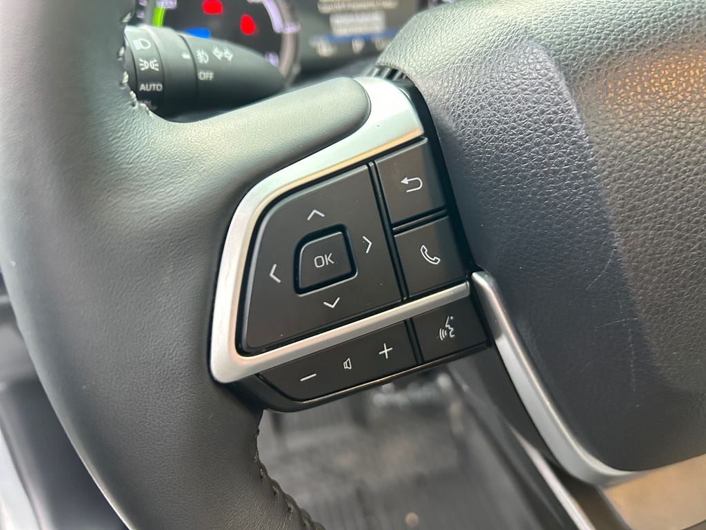 2024 Toyota Highlander Hybrid XLE