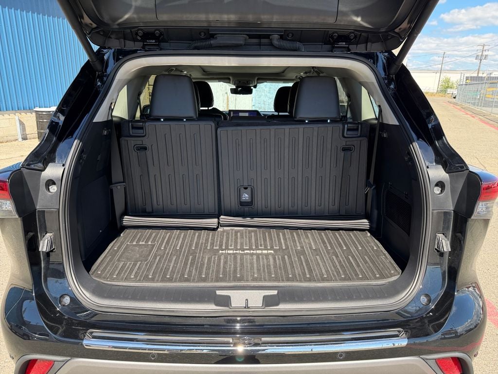 2024 Toyota Highlander Platinum