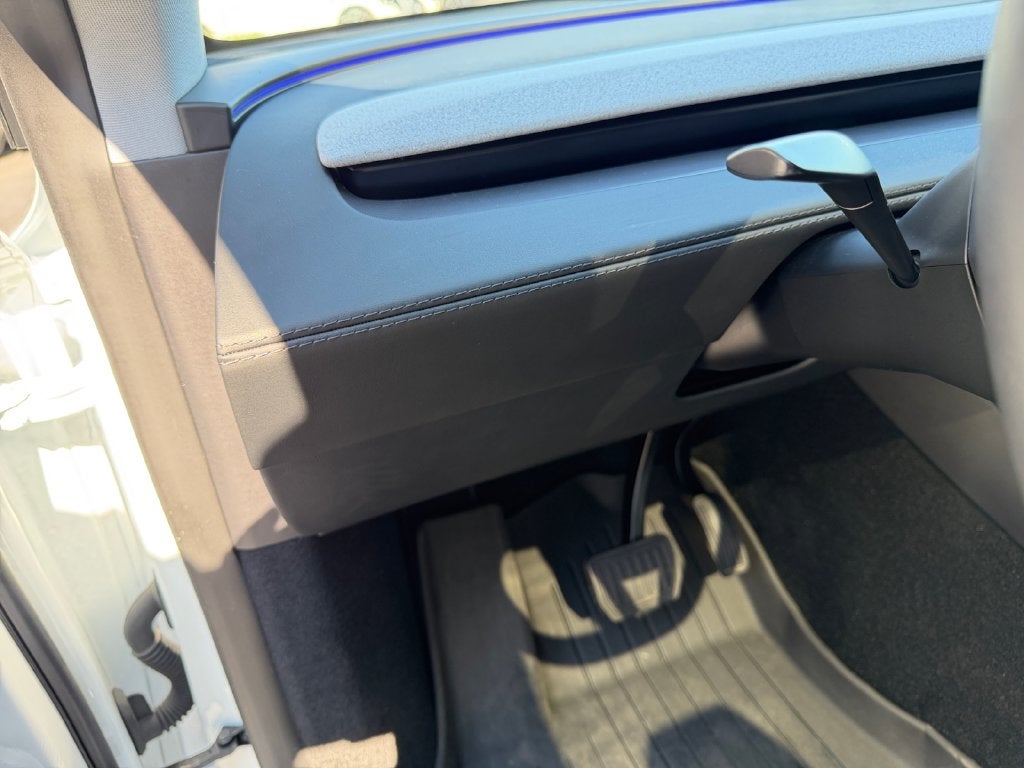 2026 Tesla Model Y Base