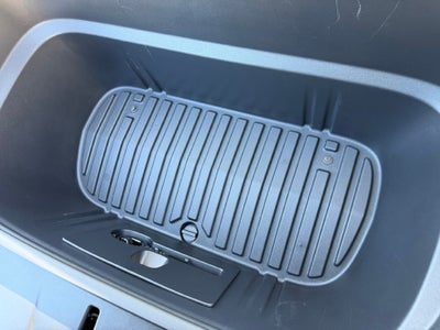 2026 Tesla Model Y Base