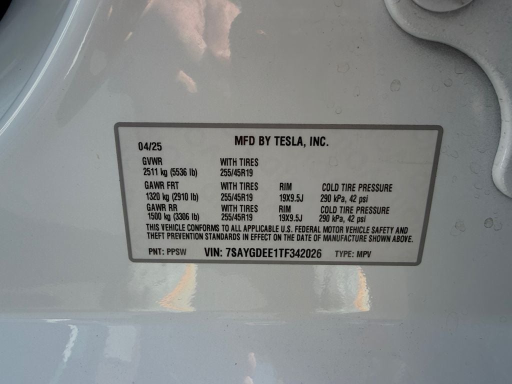 2026 Tesla Model Y Base